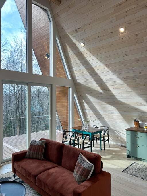 Fox Ridge-Black Alder Lodging Logan Esterno foto