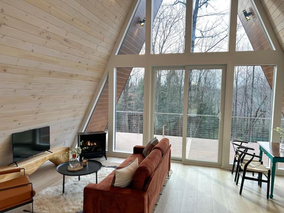 Fox Ridge-Black Alder Lodging Logan Esterno foto