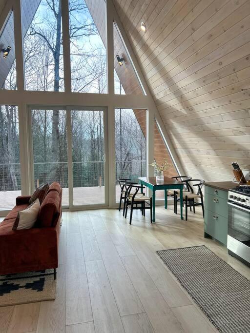 Fox Ridge-Black Alder Lodging Logan Esterno foto